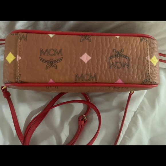 Mcm camera bag - Picture 3 of 8